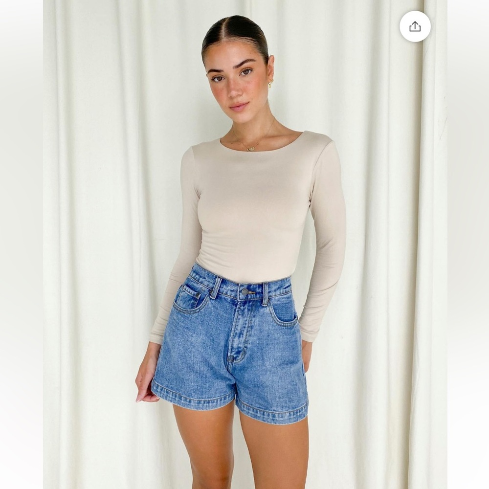New Dasie Washed Away Denim Shorts // size 10 - Picture 1 of 3